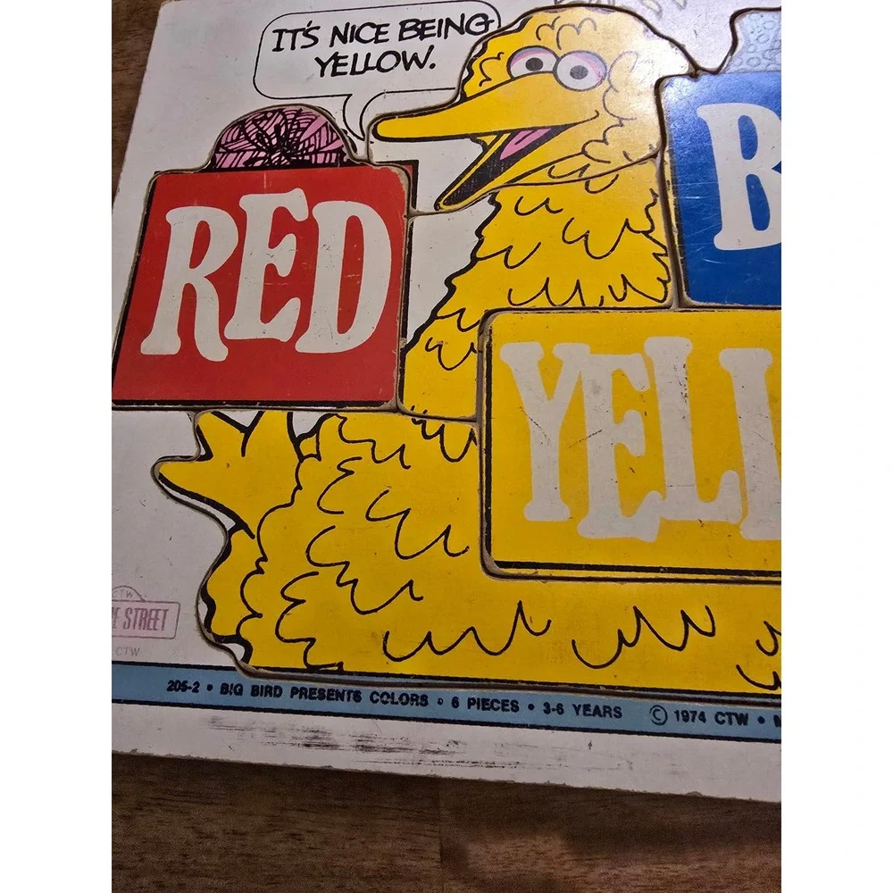 Vintage 1974 Playskool Sesame Street Big Bird Presents Colors Wood Tray Puzzle